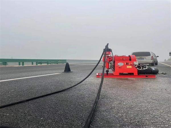 赤坎马路路基路面开裂下沉注浆加固灌浆