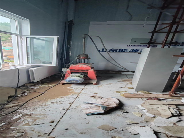 赤坎地基基础下沉墙体裂缝加固注浆顶升施工